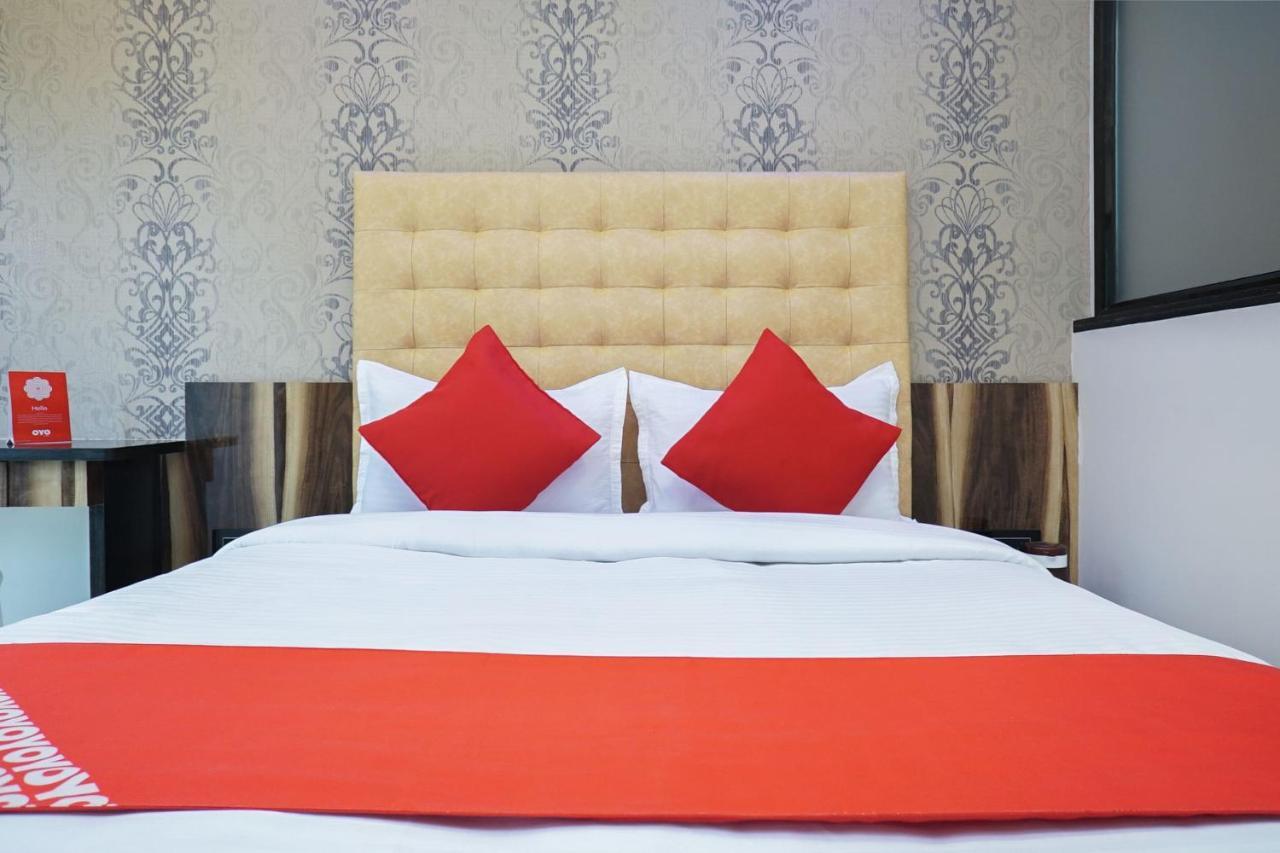 Oyo 18995 Airport Annex 3* Pune