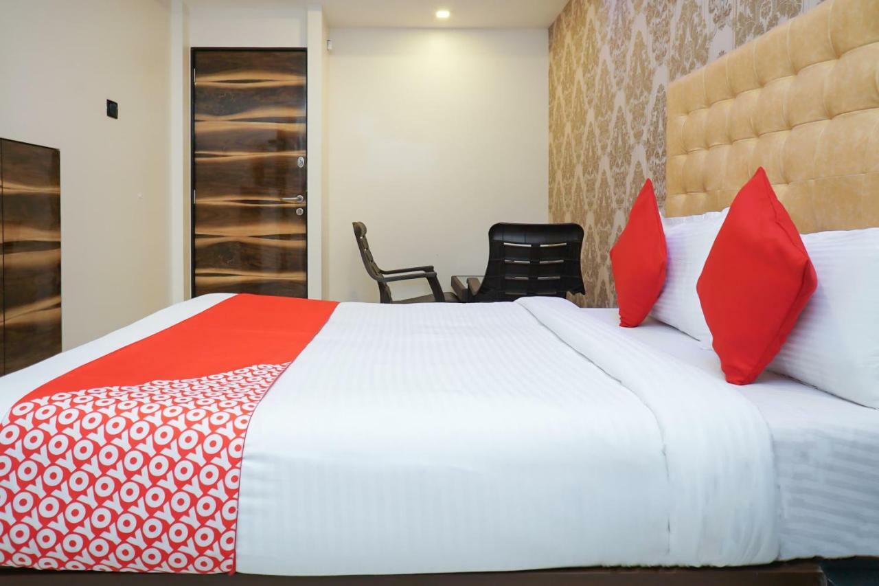 Oyo 18995 Airport Annex Hotel