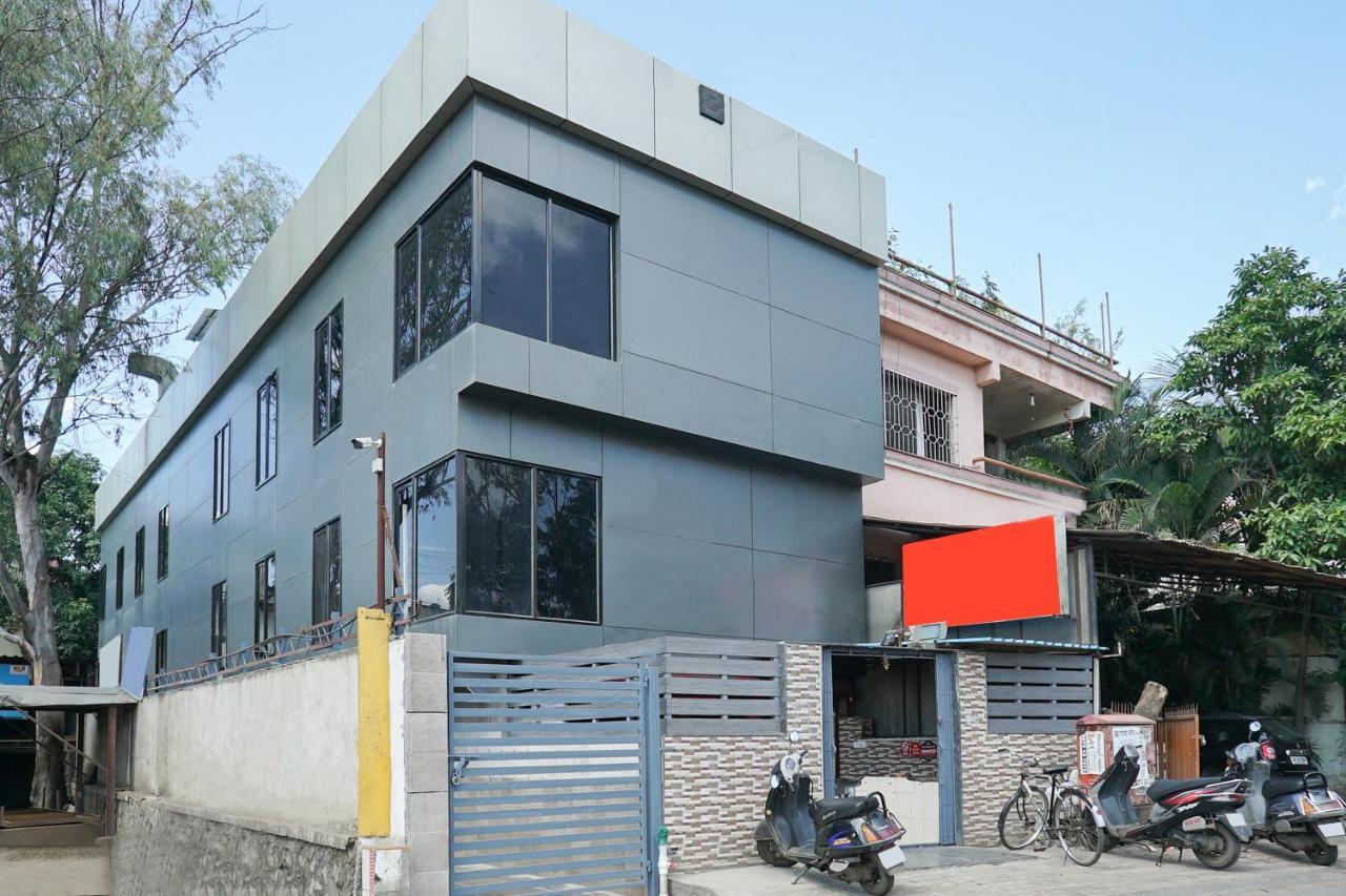 Oyo 18995 Airport Annex Hotel 3*
